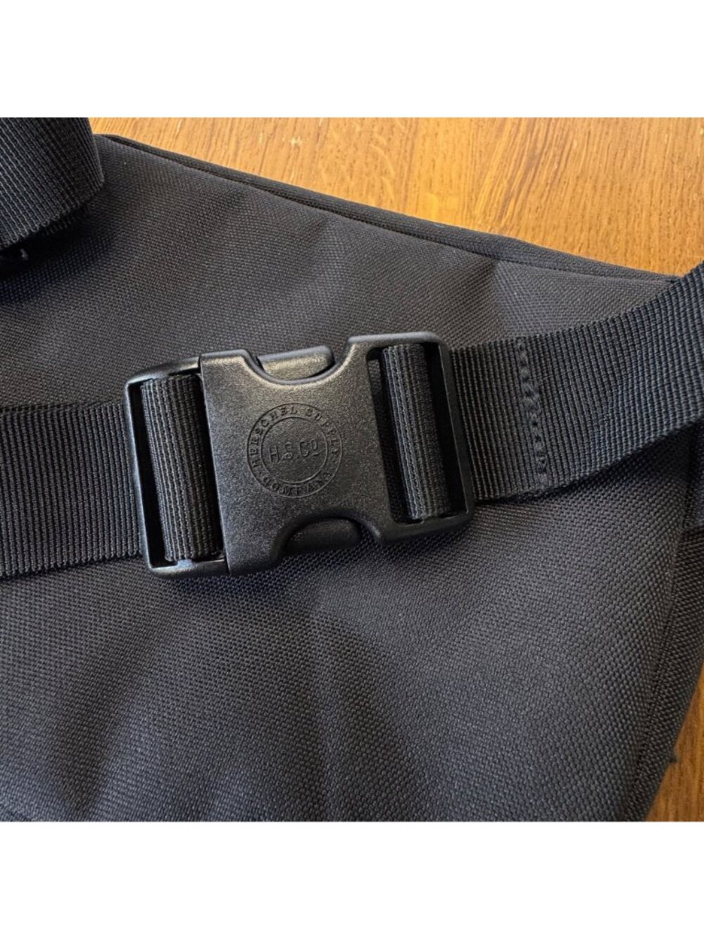 HERSCHEL SUPPLY CO. Settlement Hip Pack Black Waist Bag Adjustable Fanny Pack - Picture 4 of 12